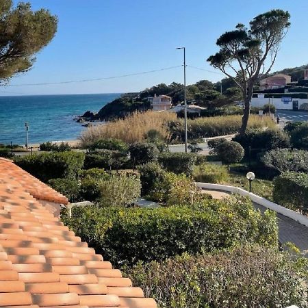 Entre St-Raphael Et St-Tropez. Studio Pieds Dans L'Eau, A Partir De 600 Euros/Semaine. Saint Aygulf Exterior foto