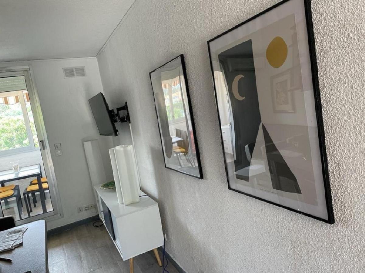 Entre St-Raphael Et St-Tropez. Studio Pieds Dans L'Eau, A Partir De 600 Euros/Semaine. Saint Aygulf Exterior foto